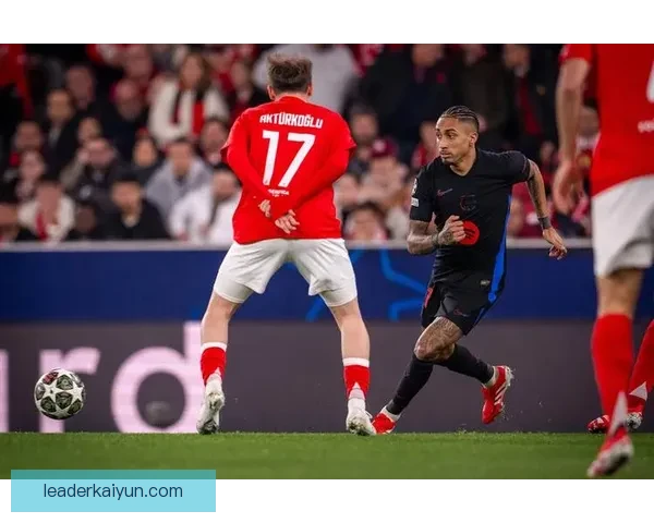 沙勒罗瓦边路速度惊人,持续保持强劲表现为球队联赛大获全胜助力 沙勒罗瓦边路速度惊人,持续保持强劲表现为球队联赛大获全胜助力