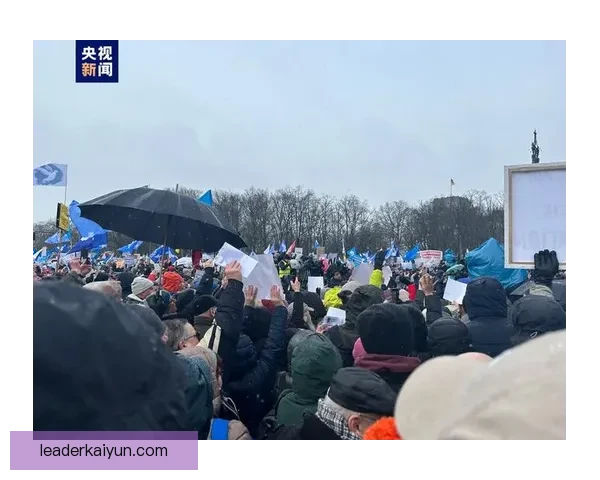 阿森纳球迷发起抗议，呼吁改革俱乐部管理制度表现亮眼